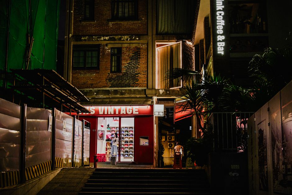 Bars and nightlife landing page checklist for Singapore