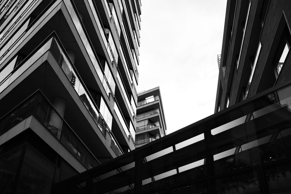 Conversion rates and page signals for Commercial Real Estate sites in the UK