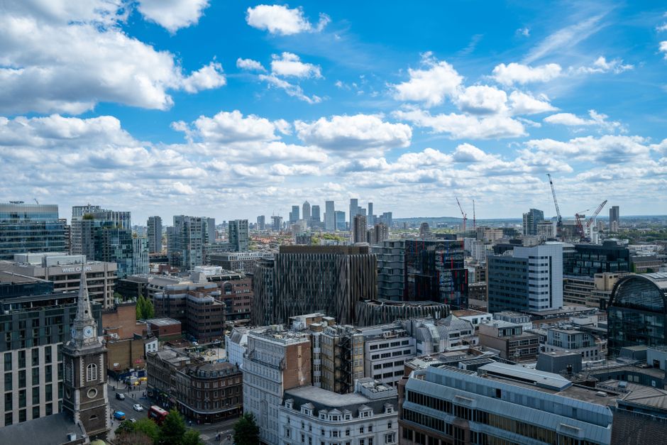 Conversion rates and page signals for UK CRE company websites