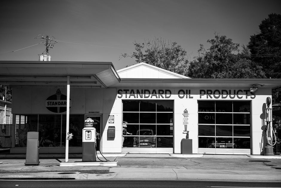How oil change shops get more bays filled with digital marketing