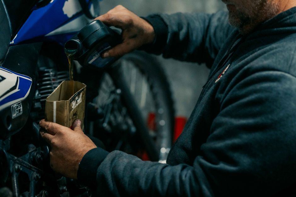 How Singapore oil change shops fill bays with search, Maps, and a page that books jobs