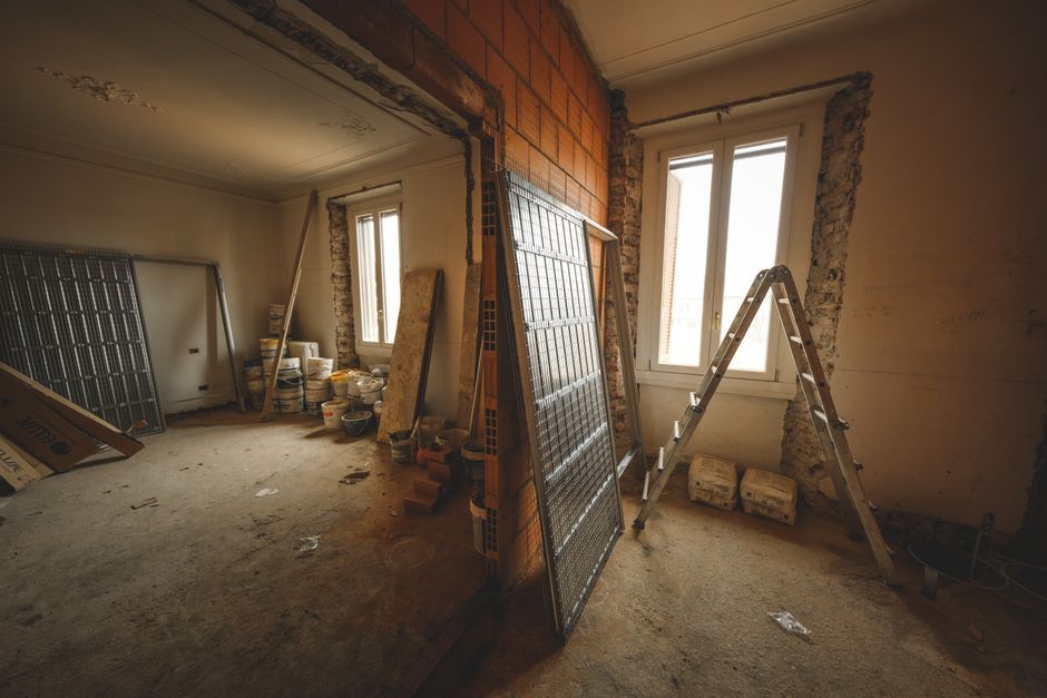 High-converting renovation pages vs pretty pages that stall