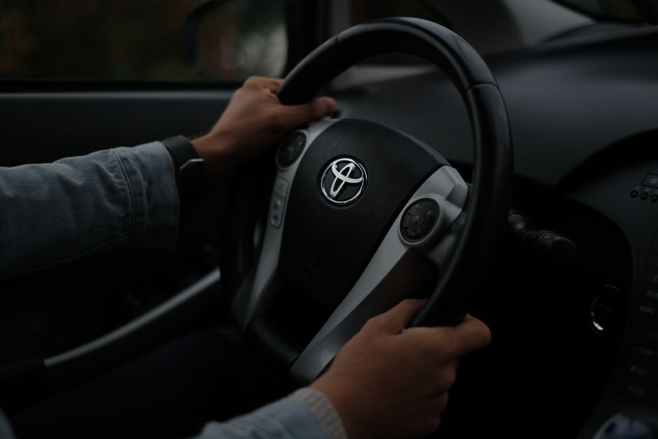 How Auto Locksmith companies in the UK turned search into booked work
