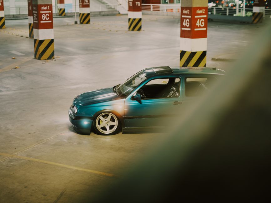 How US garage floor coating crews turned organic search into booked installs