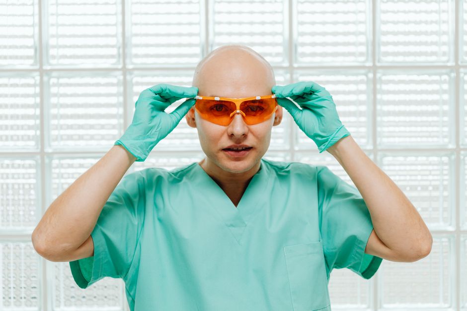 How Australian Hair Transplant Clinics Turn Search Traffic into Booked Consultations