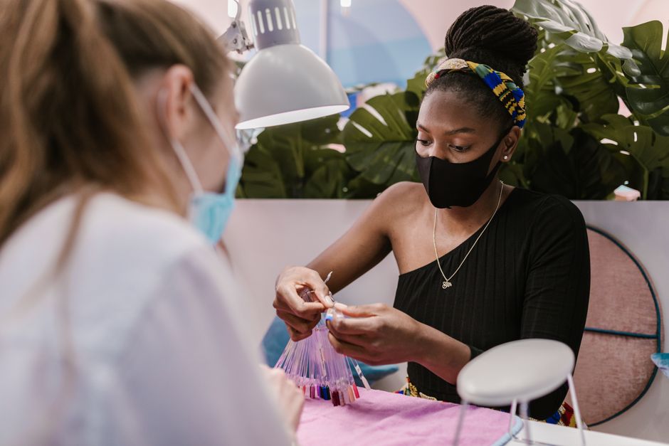 How Nail Salons businesses in Singapore set up search ads that book jobs