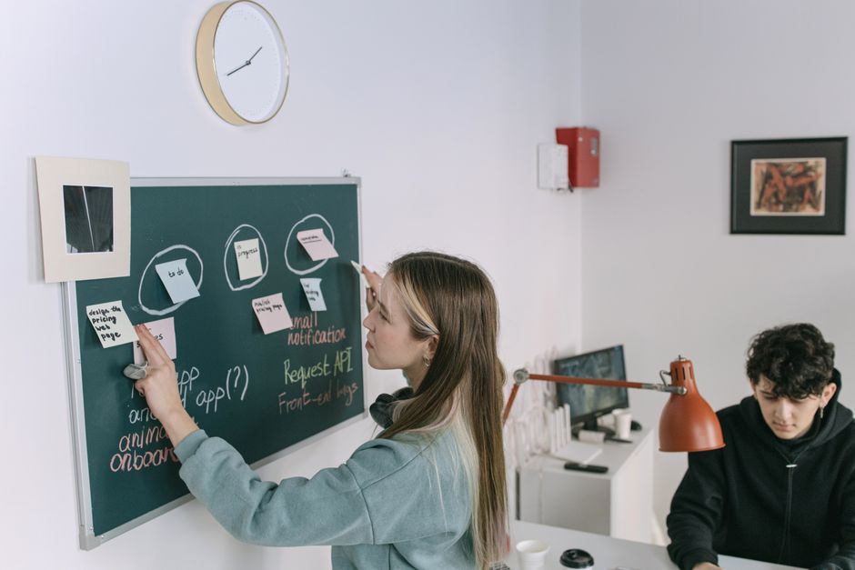 activity and experience companies in the US set up search ads that book jobs