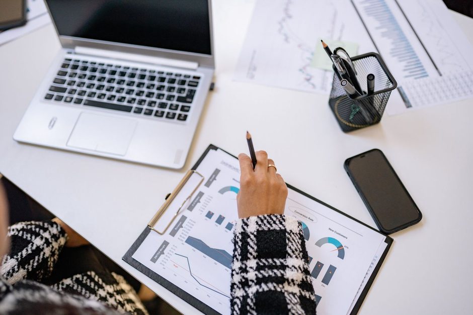 How to build a UTM taxonomy marketing can report