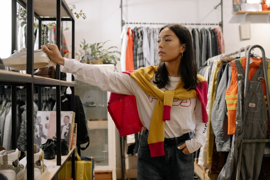 How to build landing pages that convert thrift store leads in Singapore