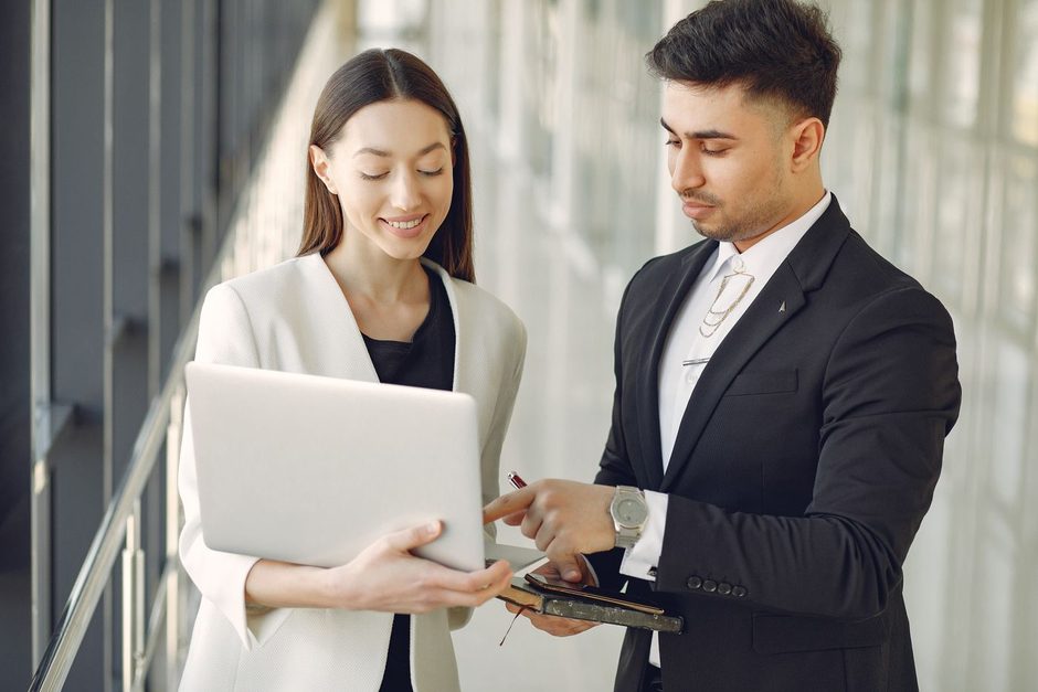How to qualify LinkedIn Ads leads before sales sees them