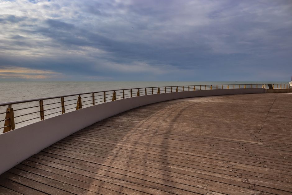 How to run Google Ads for UK decking companies - without wasting half your budget
