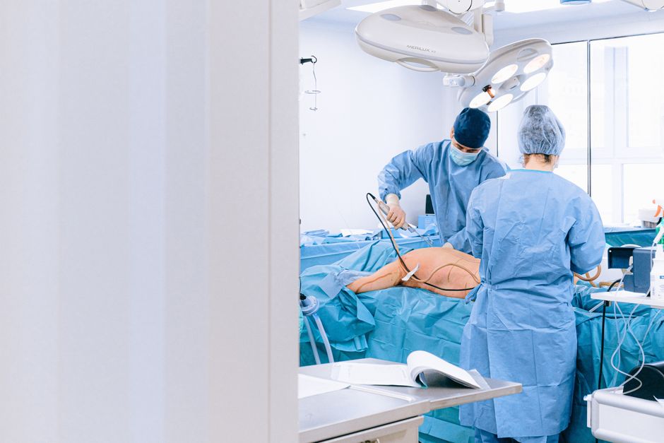 How to track Plastic and Cosmetic Surgery leads from click to booked job in Singapore