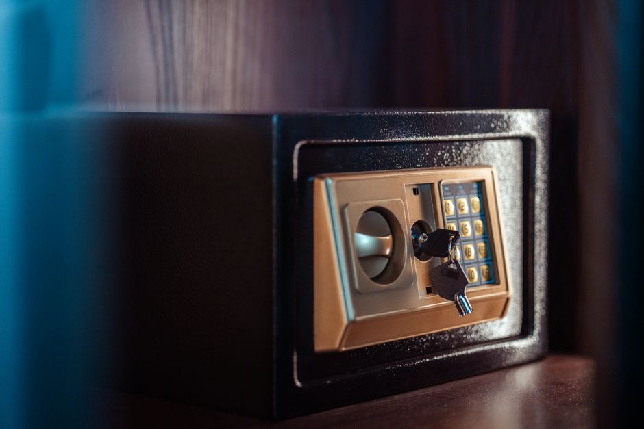 Track safes and vaults leads from click to booked job