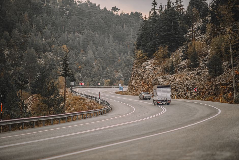 How Towing teams in the UK connect ads to closed work