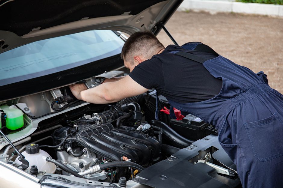 Landing page mistakes that kill Auto Repair conversions in the UK