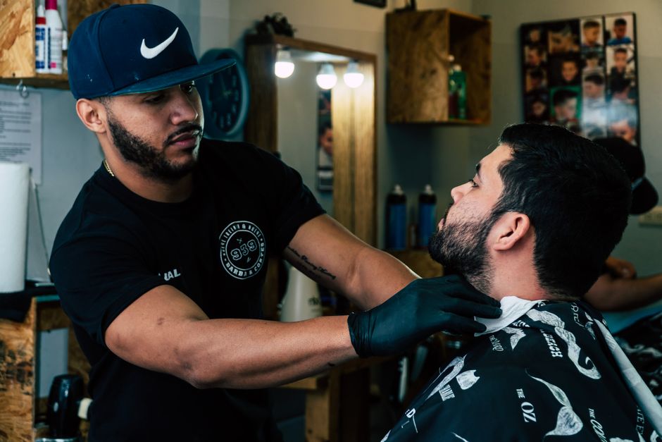 Landing pages for barbershops: turn ad clicks into booked chairs