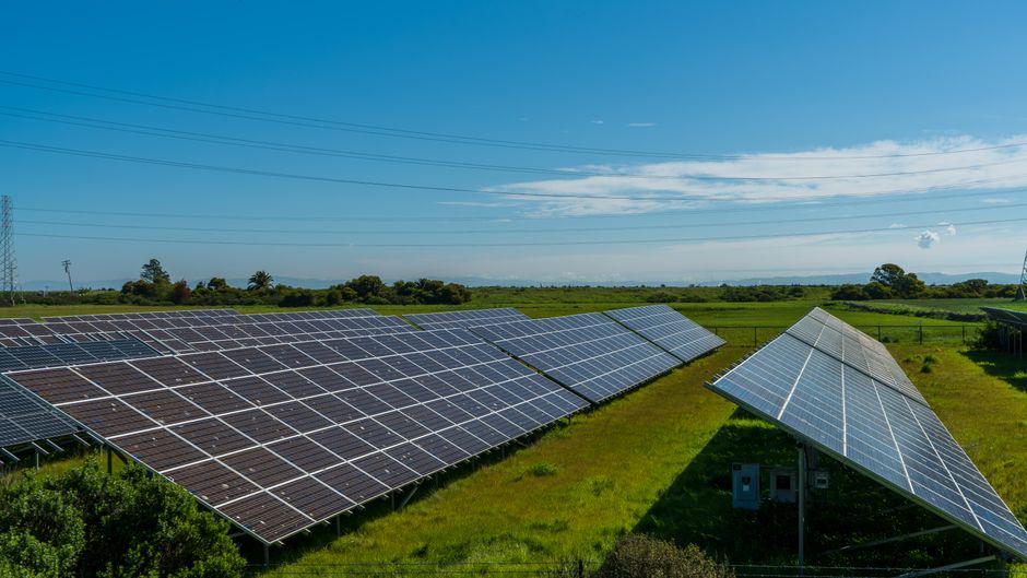 Solar landing pages that actually book surveys: a guide for Australian installers