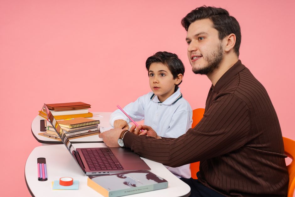 Lead tracking for education and edtech companies in the UK
