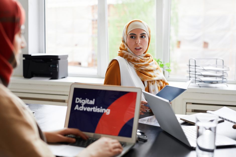 LinkedIn Ads for B2B: what actually books meetings
