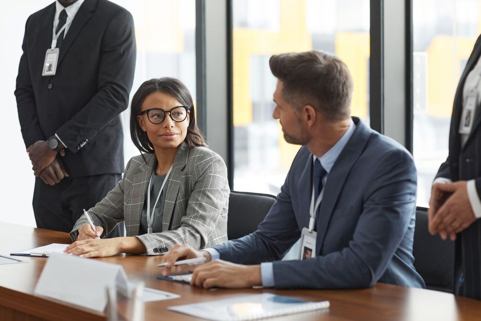 LinkedIn Ads for B2B lead gen that books UK meetings