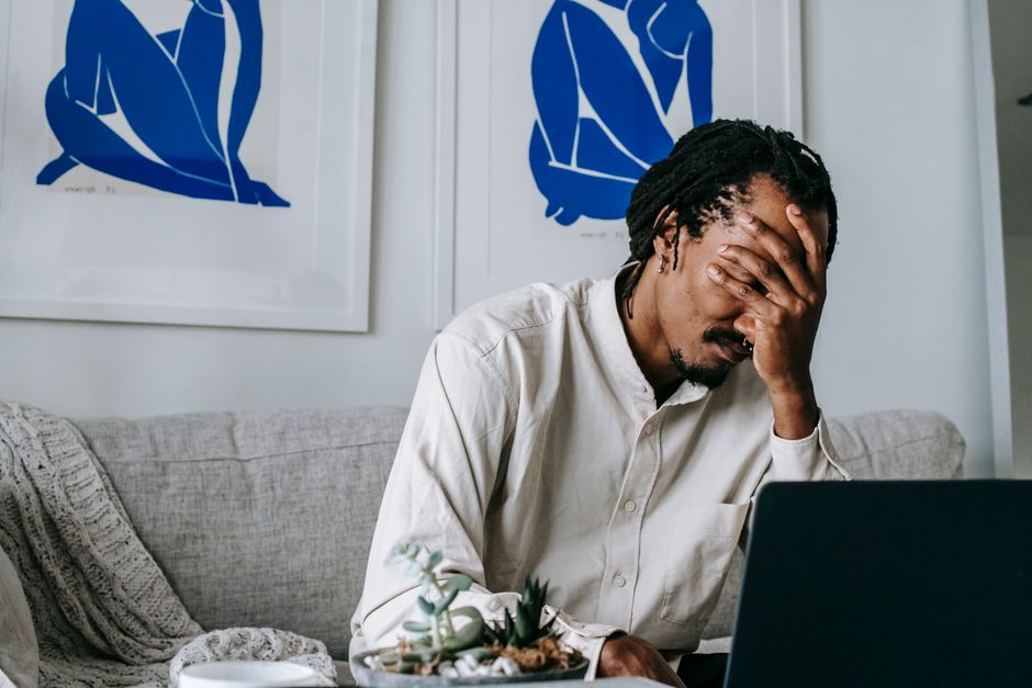 LinkedIn Ads mistakes that waste budget on cheap clicks and empty meetings
