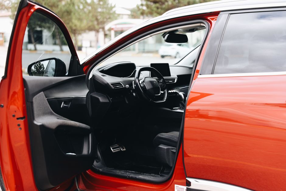 Why UK auto locksmiths rank but still miss the call-out (and how to fix it)