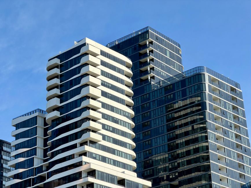 How Australian strata and body corporate firms win the map pack (and the tender)