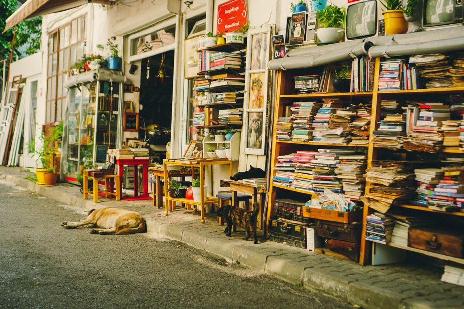 Meta Ads benchmarks for UK bookstore companies