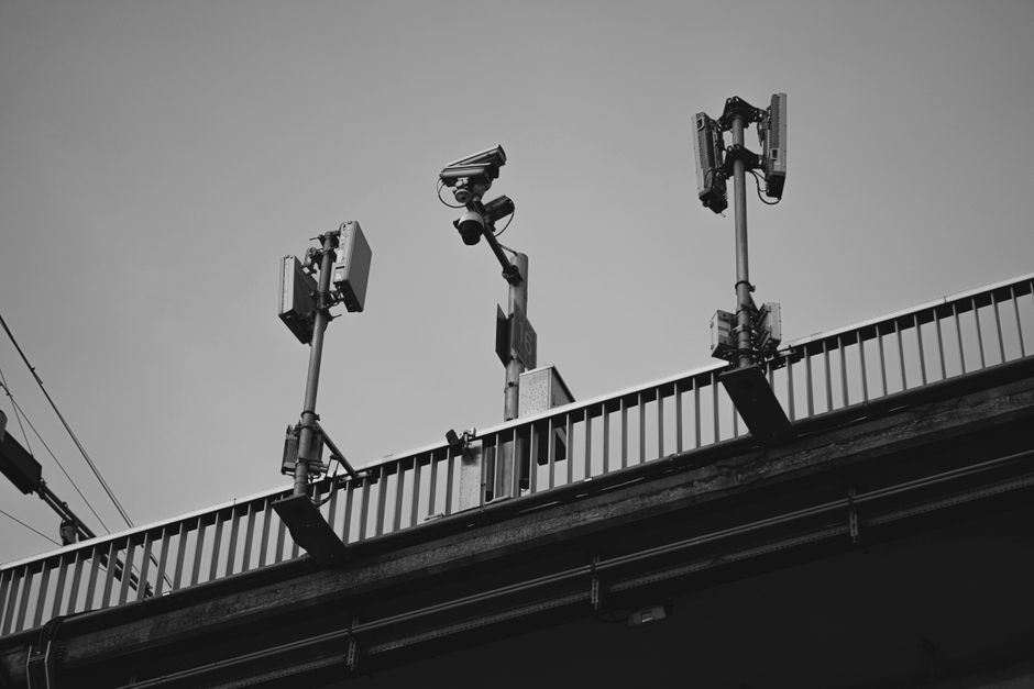 Meta ads for alarm and CCTV companies that book surveys, not just leads