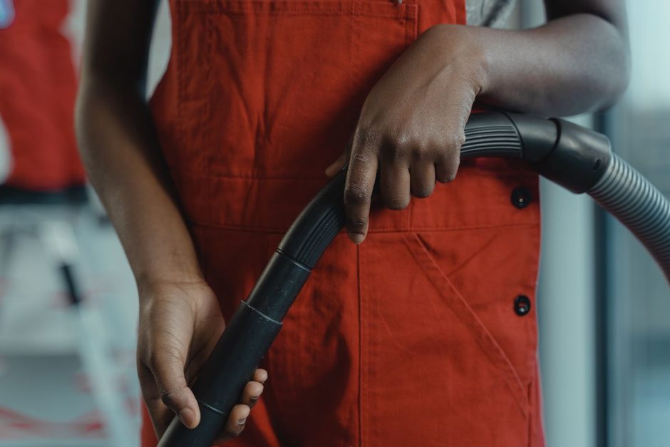 How Singapore commercial cleaners can use Meta Ads to win FM