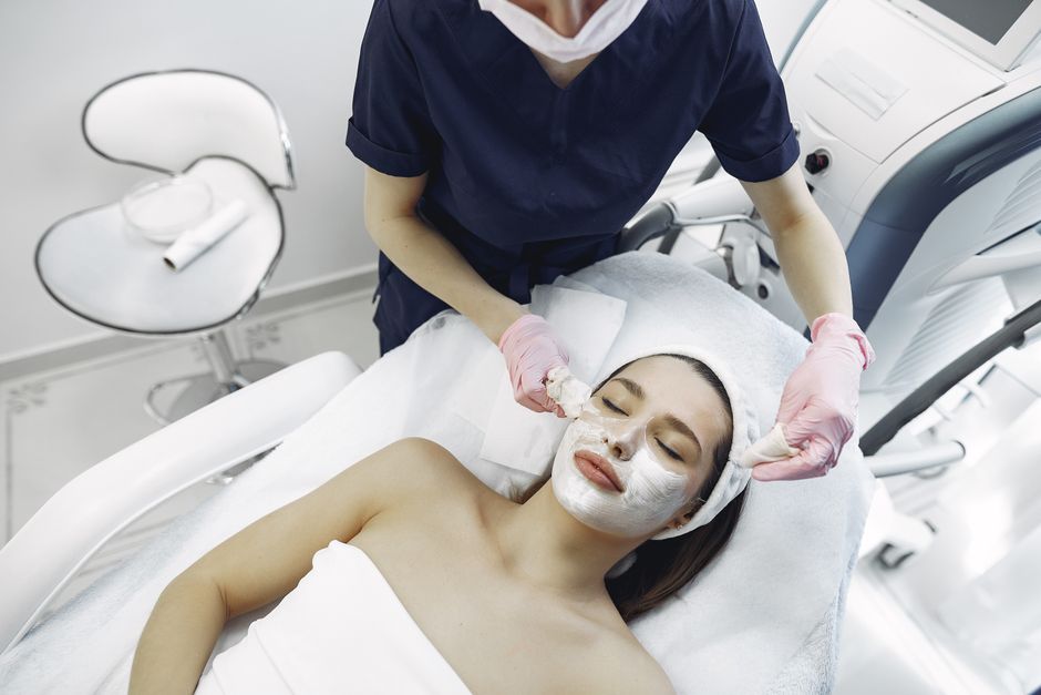 How Singapore aesthetics and derm clinics should run Meta ads that actually fill the diary