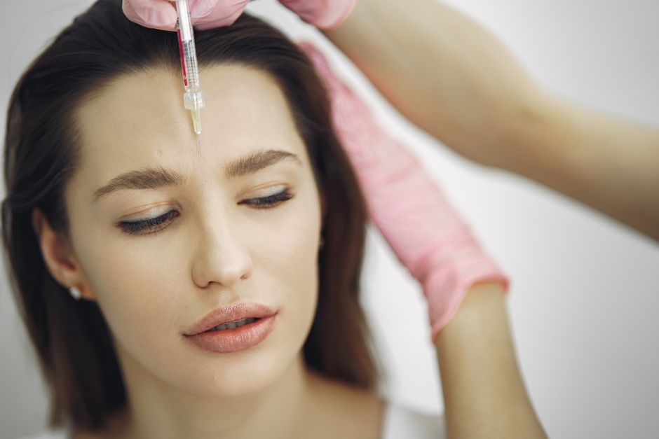 How Singapore aesthetics and derm clinics should run Meta ads that actually fill the diary
