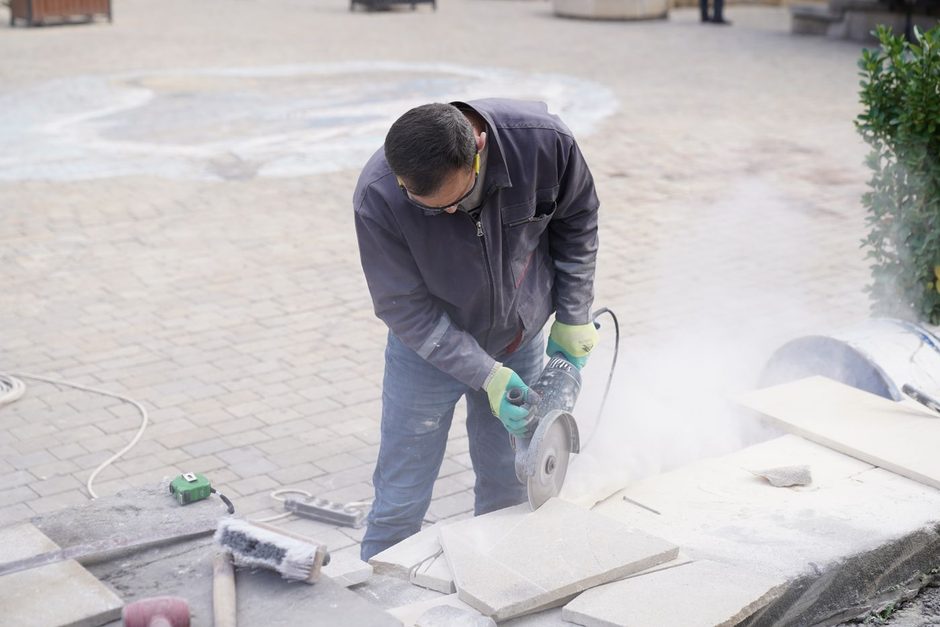 Real Google Ads scenarios for UK paving and driveway companies