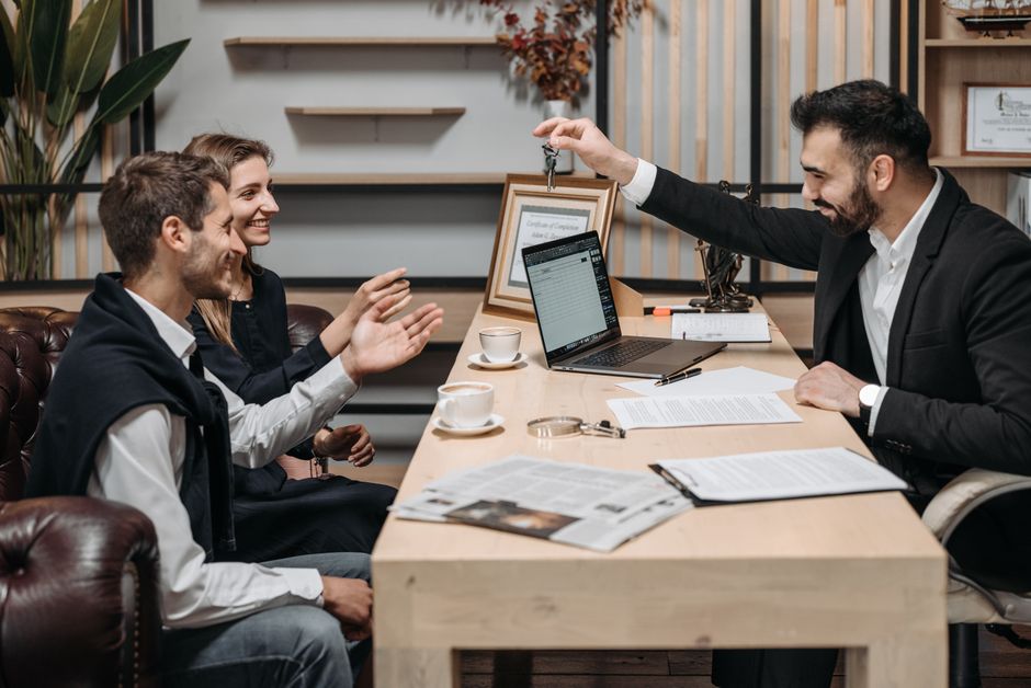 Google Ads scenarios for real estate agents in Singapore