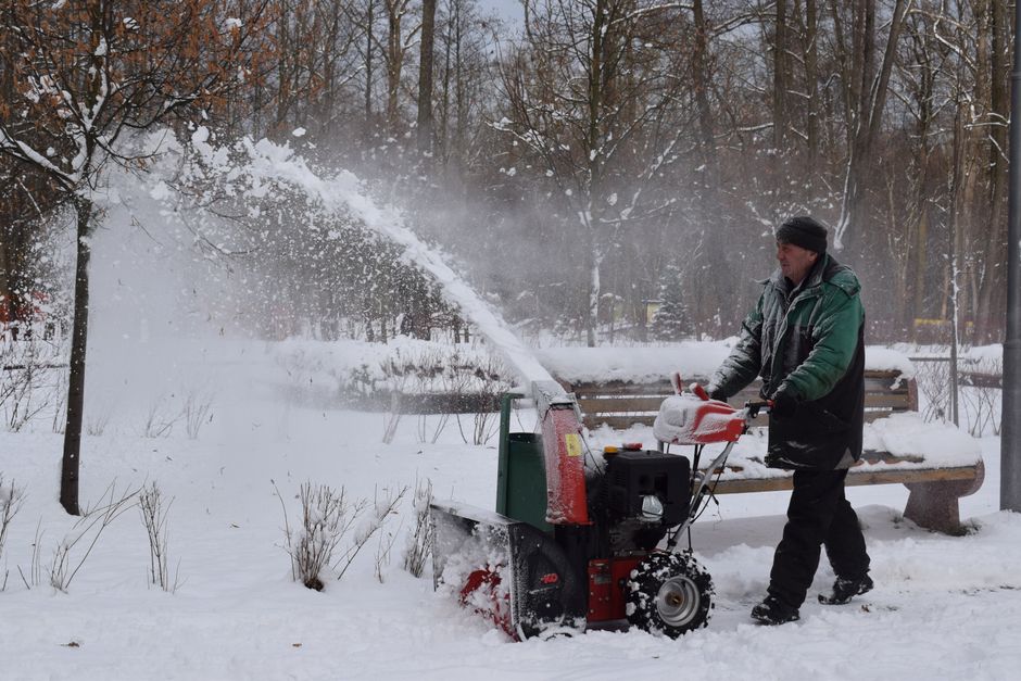 Real Google Ads scenarios for US snow removal businesses