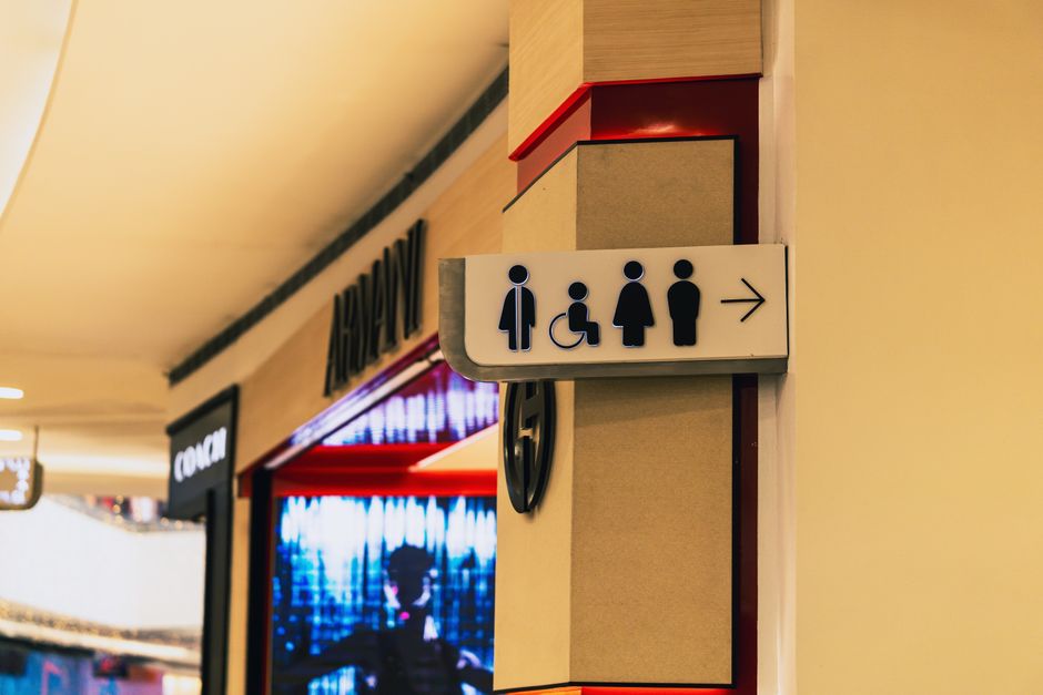 Search ads that fill the calendar for Shopping Malls in the US