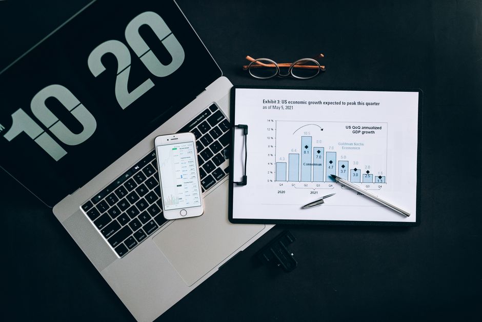 SEO benchmarks and ranges for Energy Audits and Efficiency companies in Singapore
