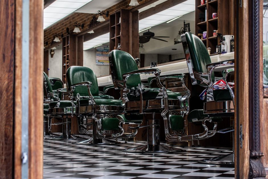 SEO benchmarks and ranges for Hair Salons companies in the UK