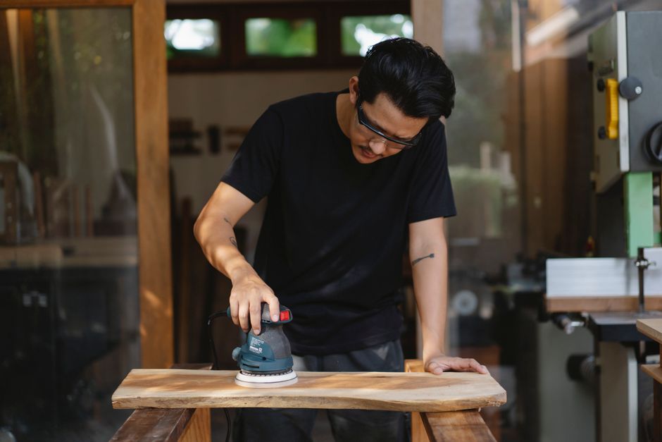 SEO mistakes that keep SG carpentry firms invisible