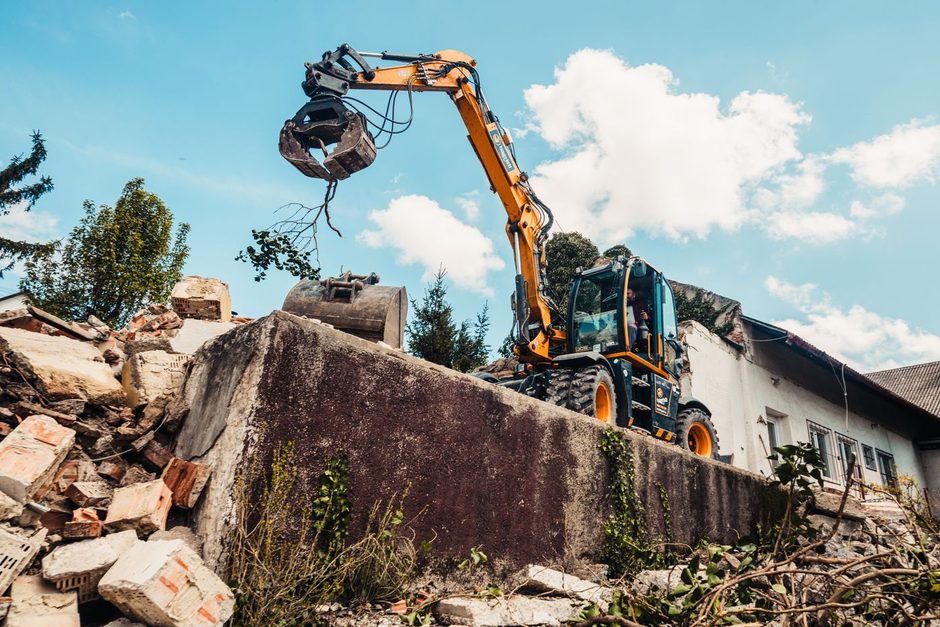 SEO mistakes that keep US demolition firms invisible