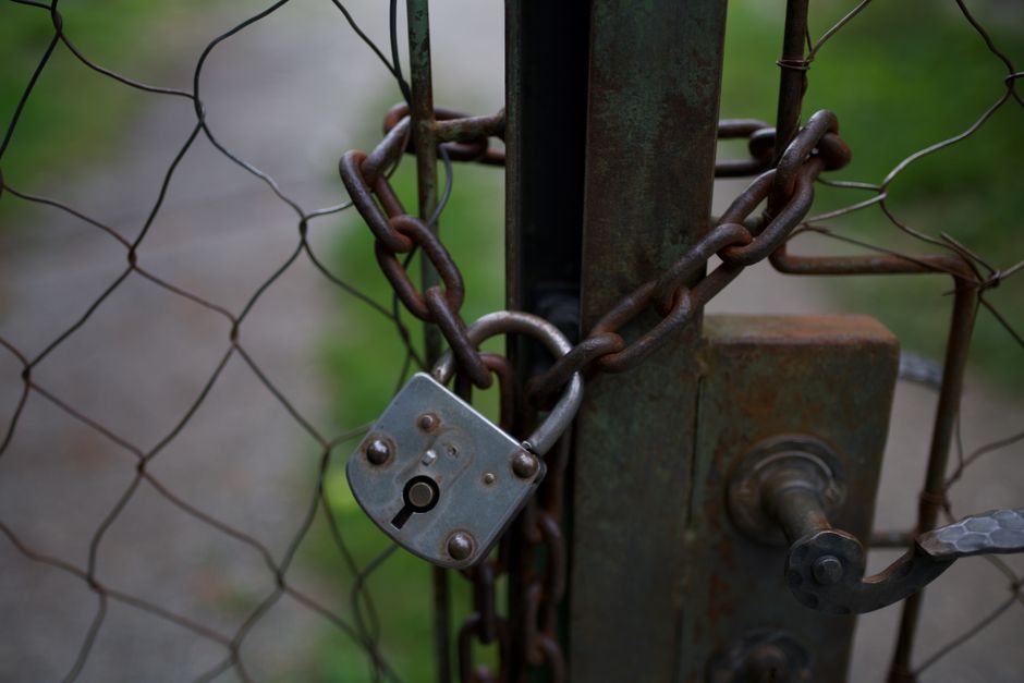 How to use social ads to win fencing and gate jobs in the US