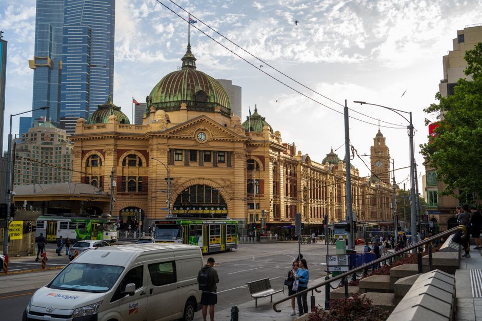 Paid search for Australian attractions: intent, offers, and speed
