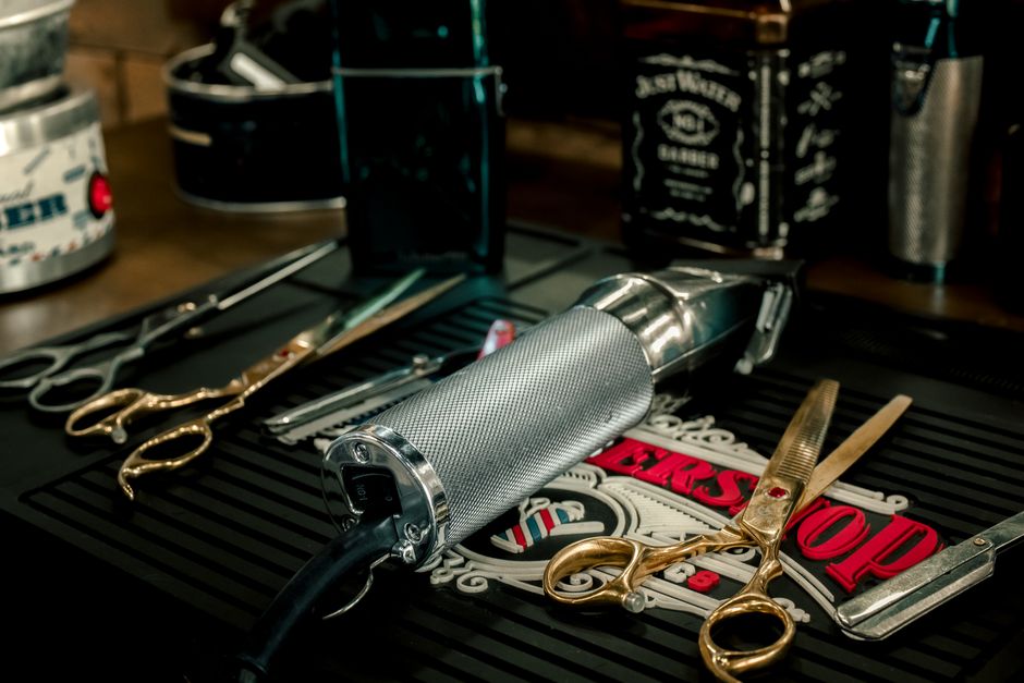 What converts on a Barbers website in the US