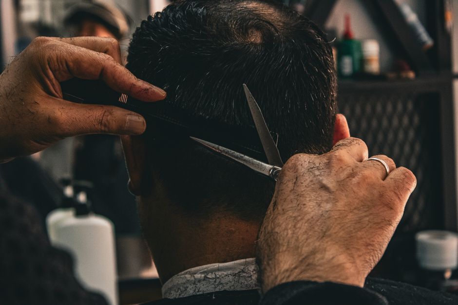 What converts on a barbers website in the US right now