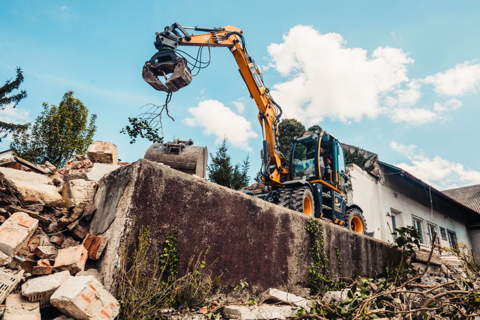 What works (and what wastes budget) in SEO for demolition contractors