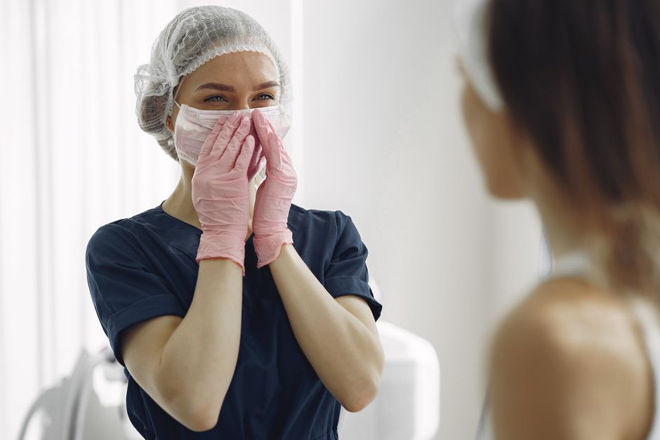 How UK Plastic & Cosmetic Surgery Clinics Traced Which Ads Filled Theatres