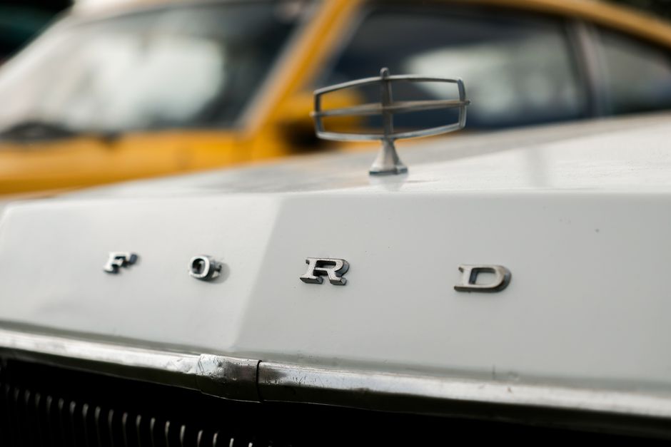 Why car dealer landing pages in Singapore get traffic but few bookings