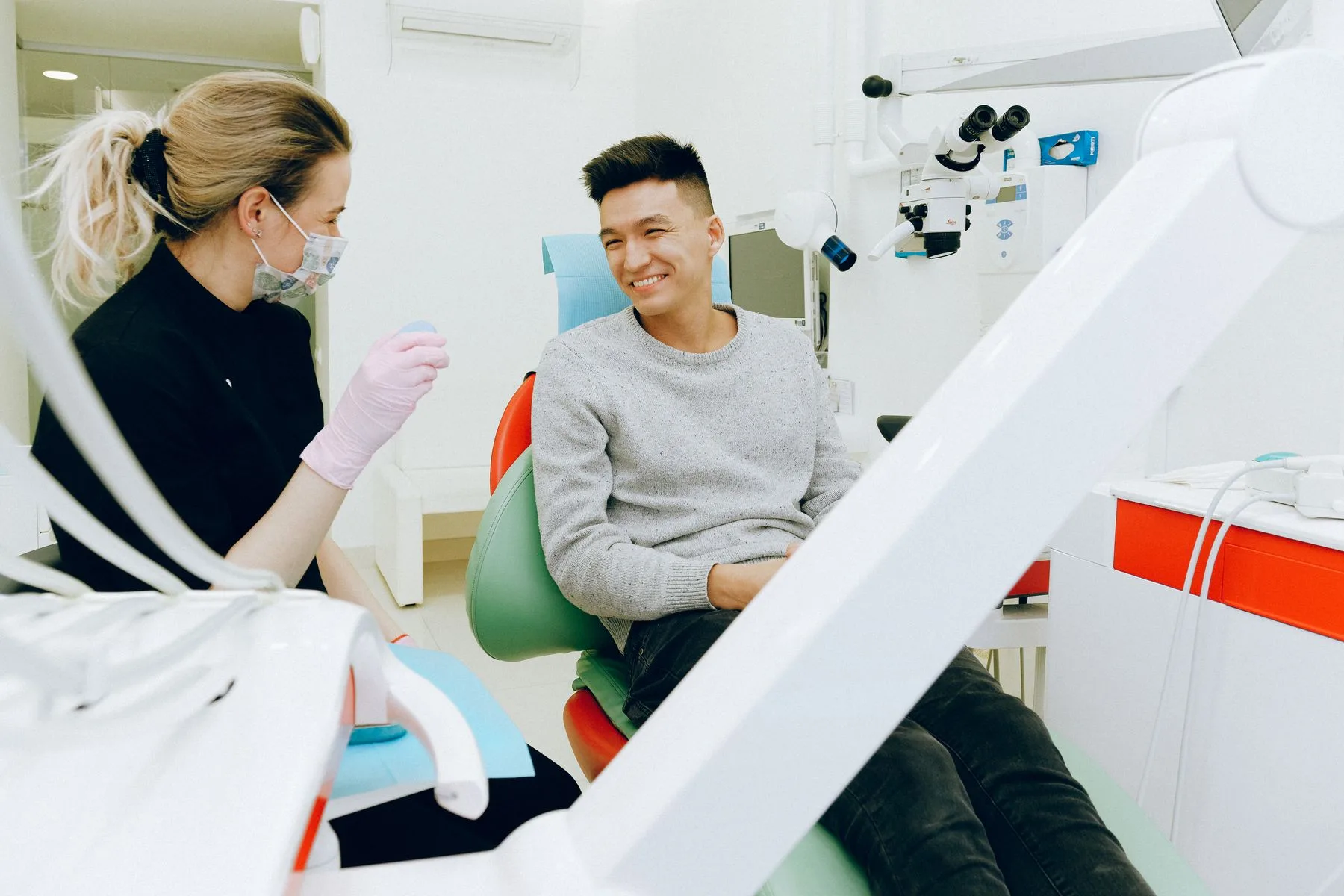 Clean clinic space for hair consultations. Photo by Anna Shvets on Pexels