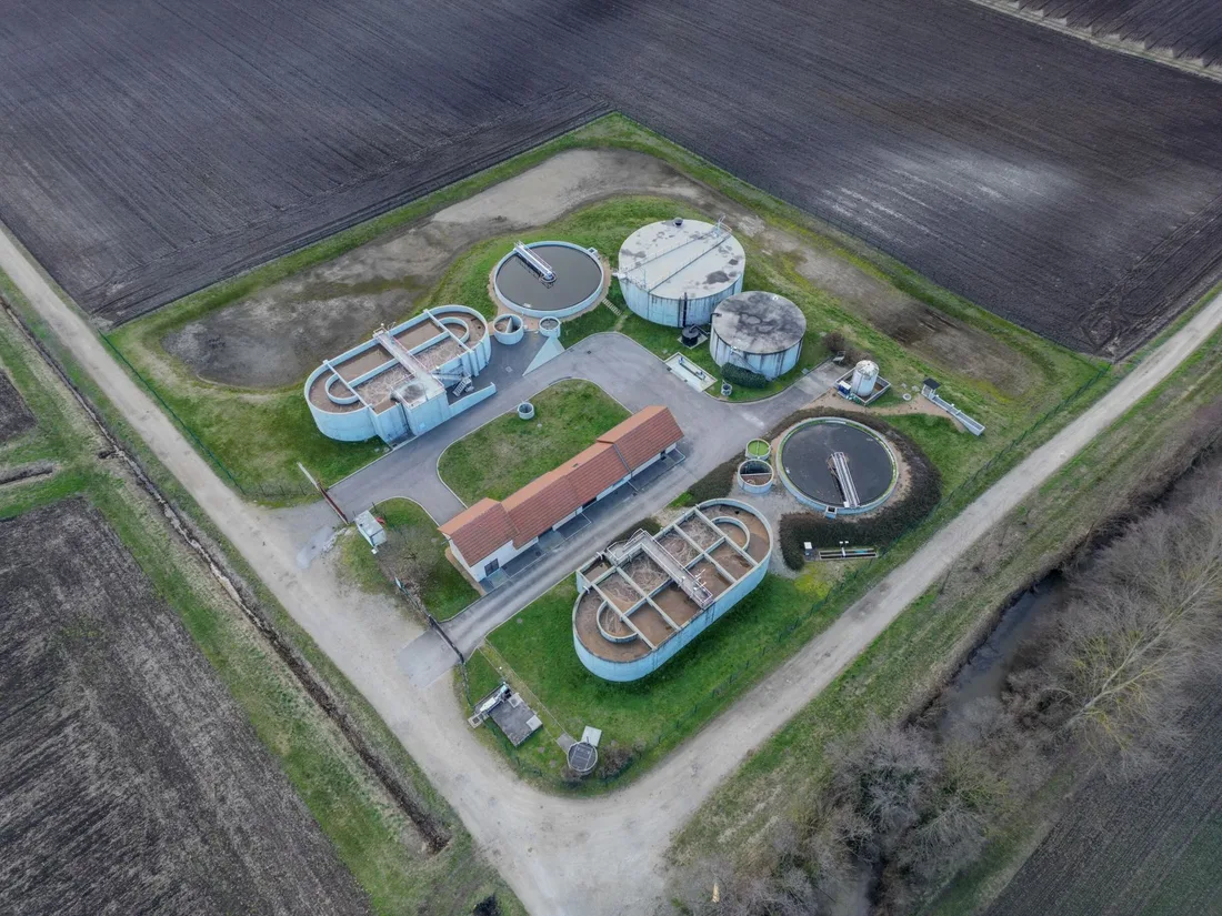 Aerial photo of sewage treatment plant in Saint-Marcel-Bel-Accueil, France. Photo by Corentin Jacquemaire on Pexels